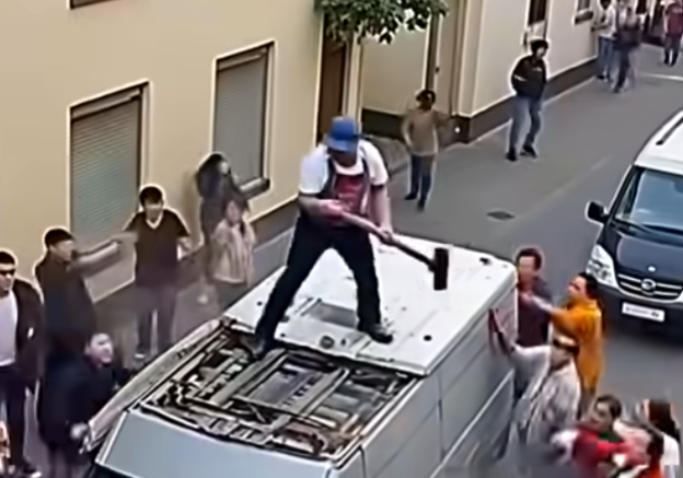 Roid Rage Man Breaks Car Window With His Bare Hand!