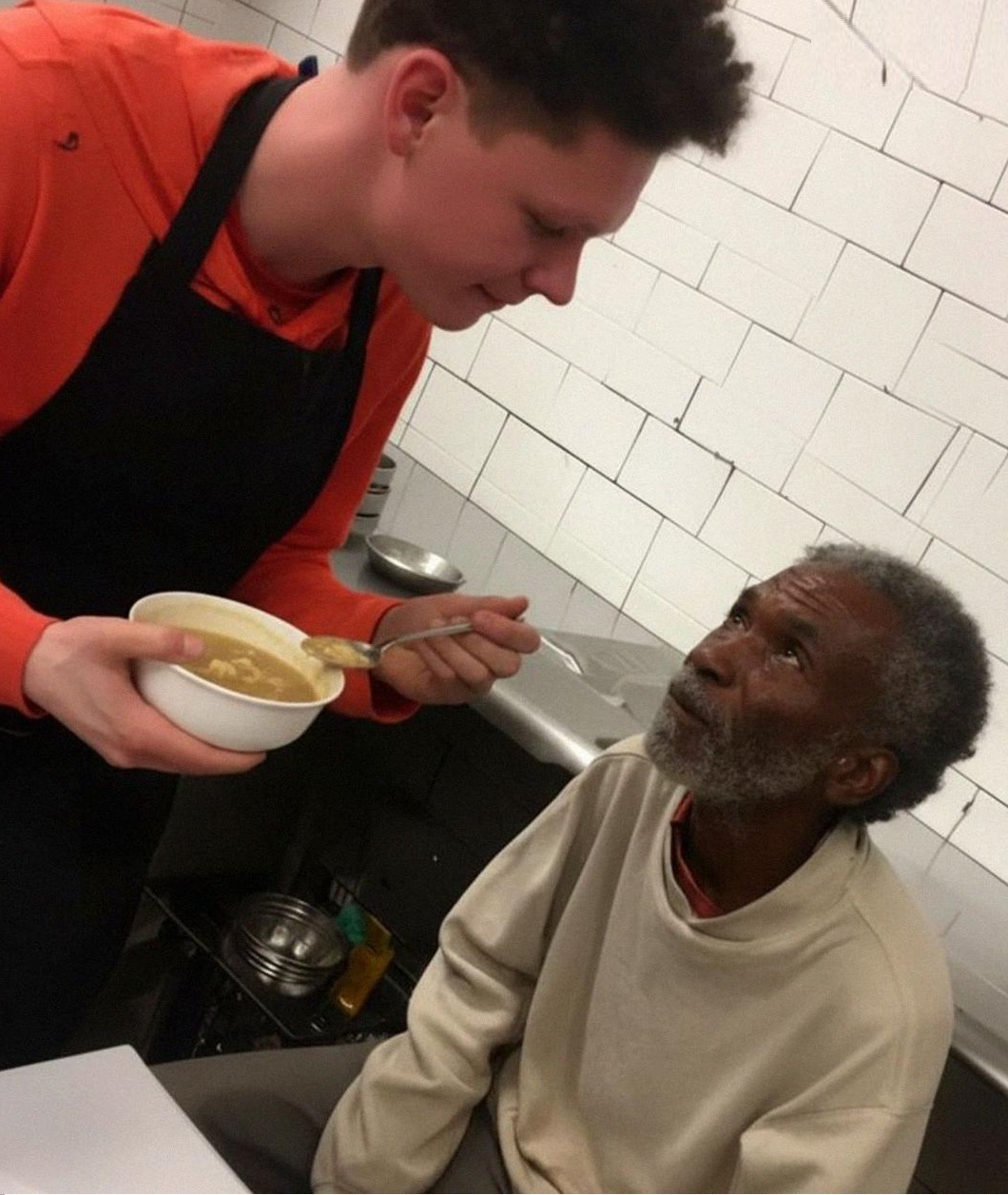 Waiter Fired for Letting Homeless Man Stay in Restaurant – The Next Morning, a Plane Ticket Appears on His Doorstep