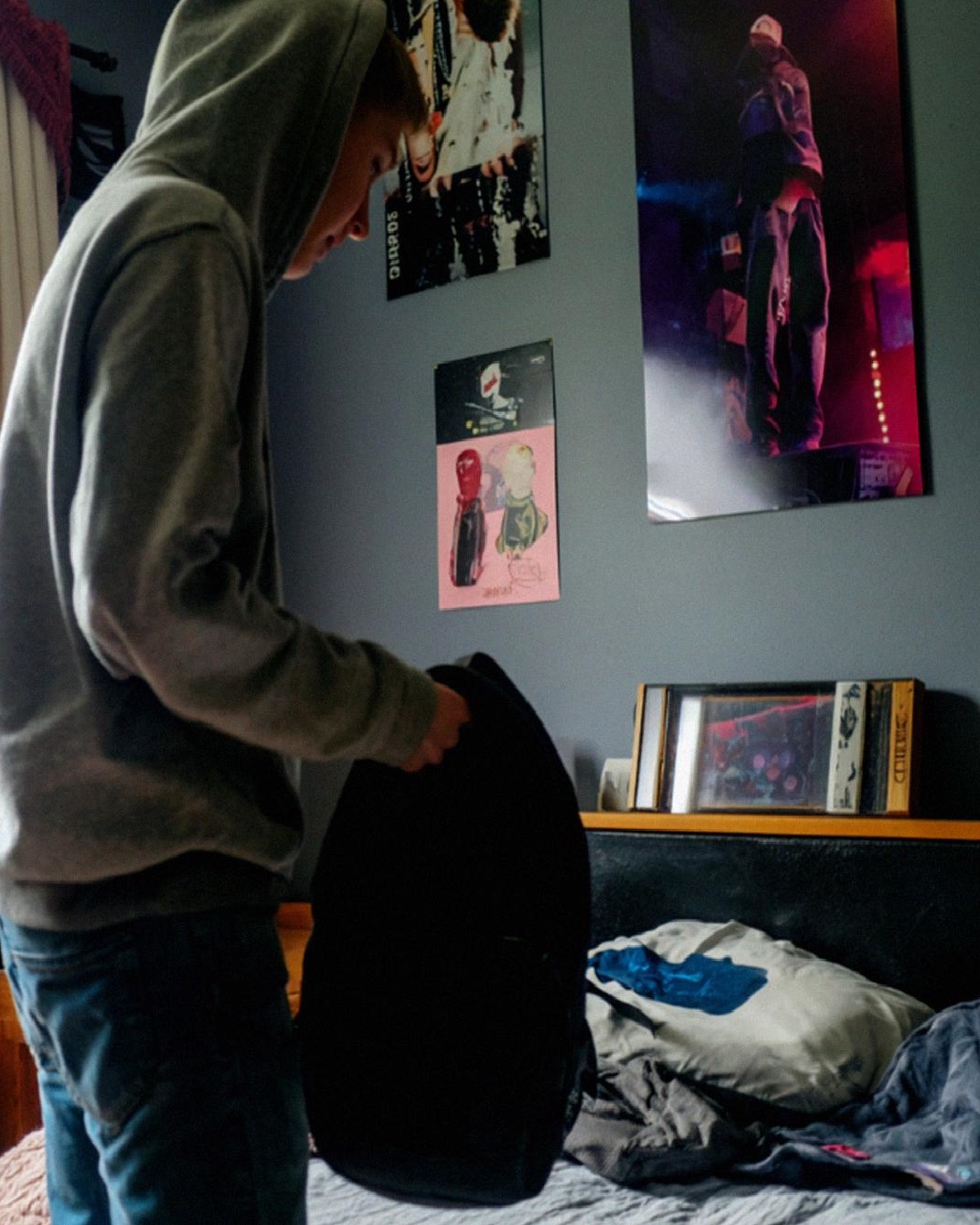 I Opened My 14-Year-Old Son’s Backpack to Wash His Lunchbox – and Found an Ultrasound Image of a Baby